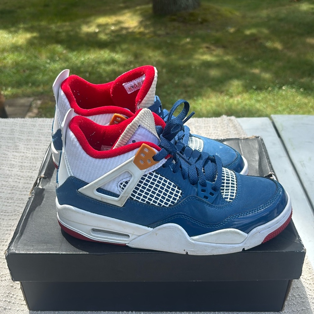 Air Jordan4 Retro sneakers